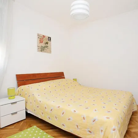 Holiday Apartments Split - 11638 Split