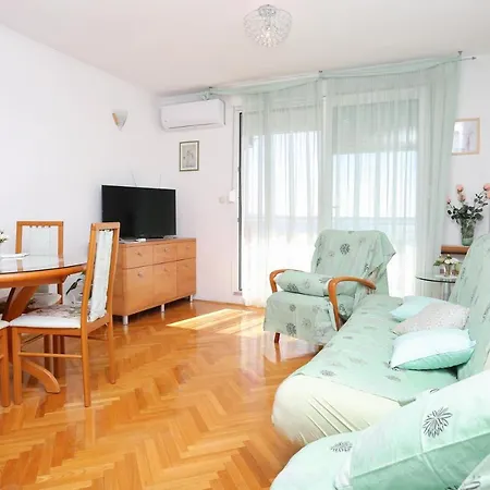 - 11638 * ספליט